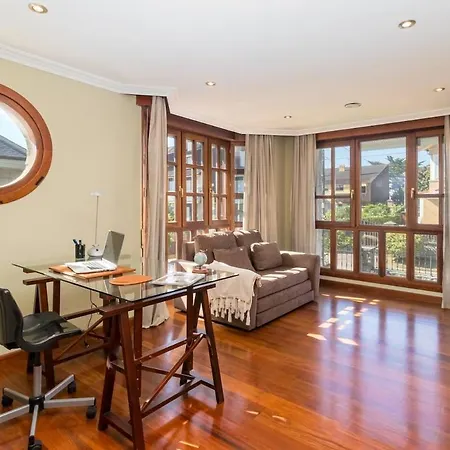 Con Jardin Junto A La Playa De Berria Дом отдыха Сантонья