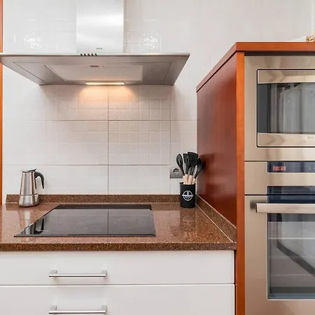 Con Jardin Junto A La Playa De Berria * Сантонья