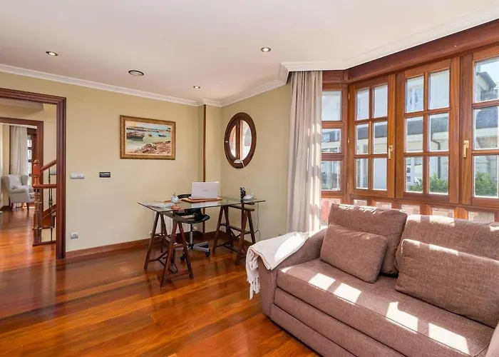 Dom wakacyjny Con Jardin Junto A La Playa De Berria