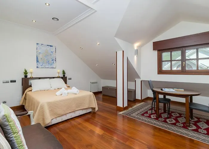 Con Jardin Junto A La Playa De Berria Dom wakacyjny *