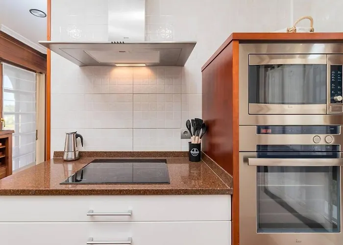 Con Jardin Junto A La Playa De Berria * Santoña