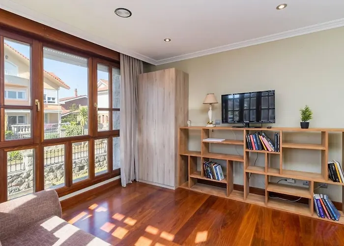 Nyaraló Con Jardin Junto A La Playa De Berria