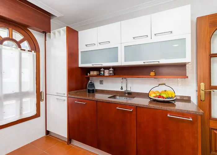 Nyaraló Con Jardin Junto A La Playa De Berria *